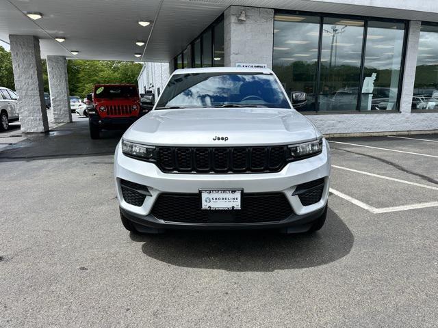 new 2025 Jeep Grand Cherokee car