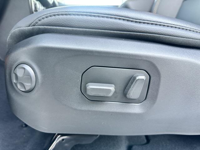 new 2025 Jeep Wrangler car, priced at $55,025