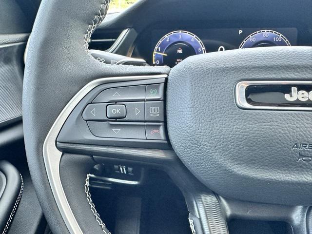 new 2025 Jeep Grand Cherokee car, priced at $48,375