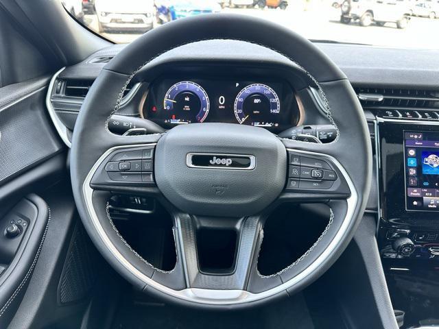 new 2025 Jeep Grand Cherokee car, priced at $48,375