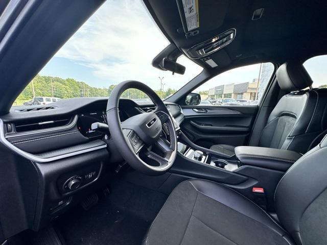 new 2025 Jeep Grand Cherokee car, priced at $48,375