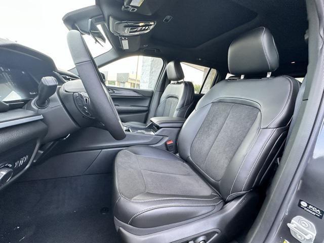 new 2025 Jeep Grand Cherokee car, priced at $48,375