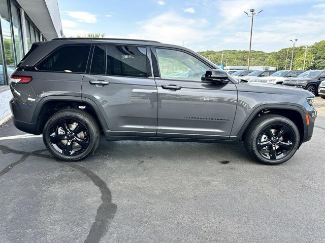 new 2025 Jeep Grand Cherokee car, priced at $48,375