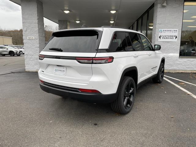 new 2025 Jeep Grand Cherokee car, priced at $47,780