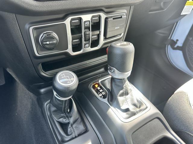 new 2025 Jeep Wrangler car, priced at $44,475