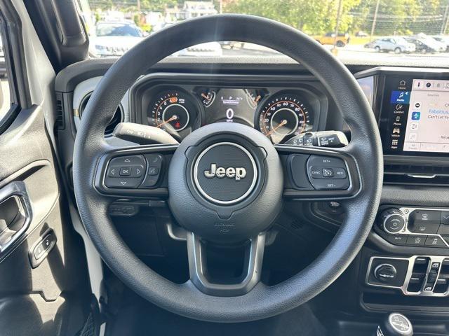 new 2025 Jeep Wrangler car, priced at $44,475