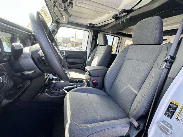 new 2025 Jeep Wrangler car, priced at $44,475