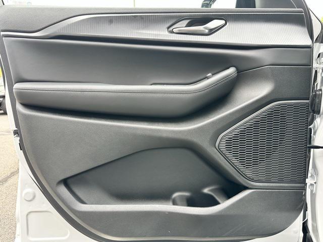 new 2025 Jeep Grand Cherokee car