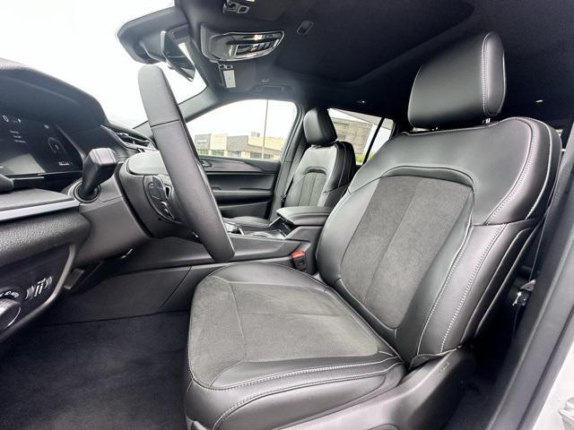 new 2025 Jeep Grand Cherokee car
