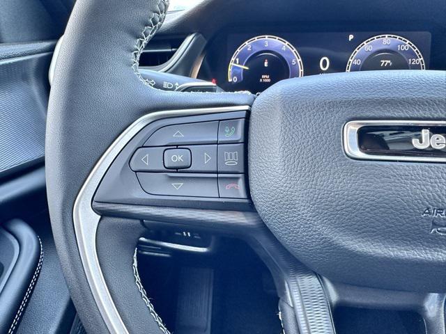 new 2025 Jeep Grand Cherokee car, priced at $43,575