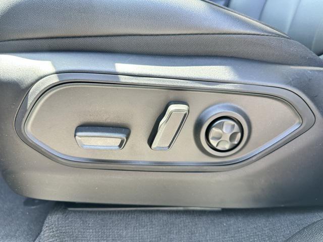 new 2025 Jeep Grand Cherokee L car