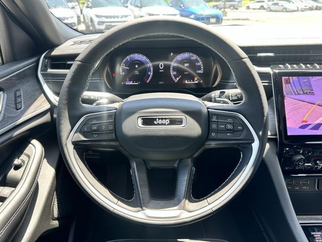 new 2025 Jeep Grand Cherokee L car