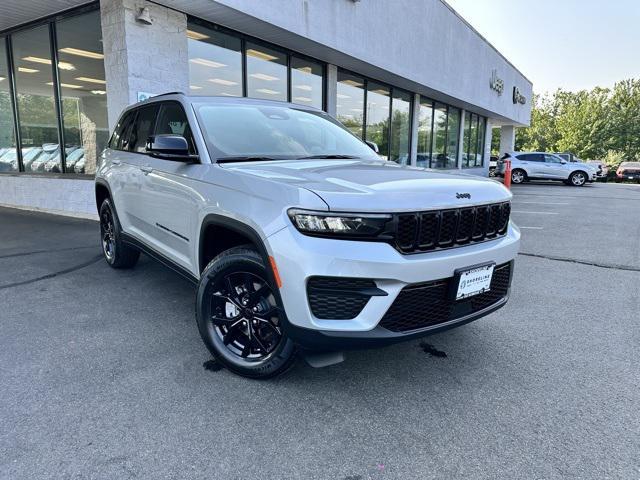 new 2025 Jeep Grand Cherokee car, priced at $46,730