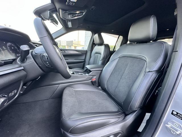 new 2025 Jeep Grand Cherokee car, priced at $46,730