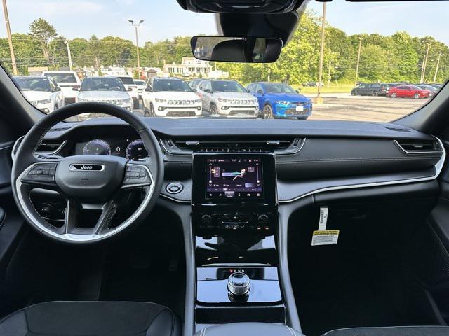 new 2025 Jeep Grand Cherokee car, priced at $46,730