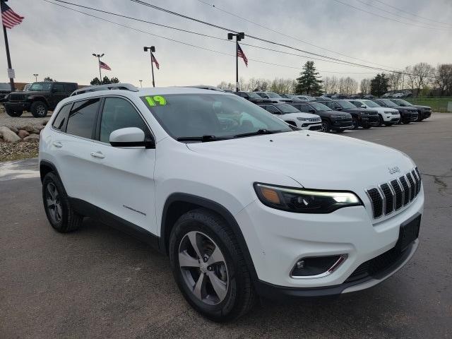 used 2019 Jeep Cherokee car, priced at $19,345