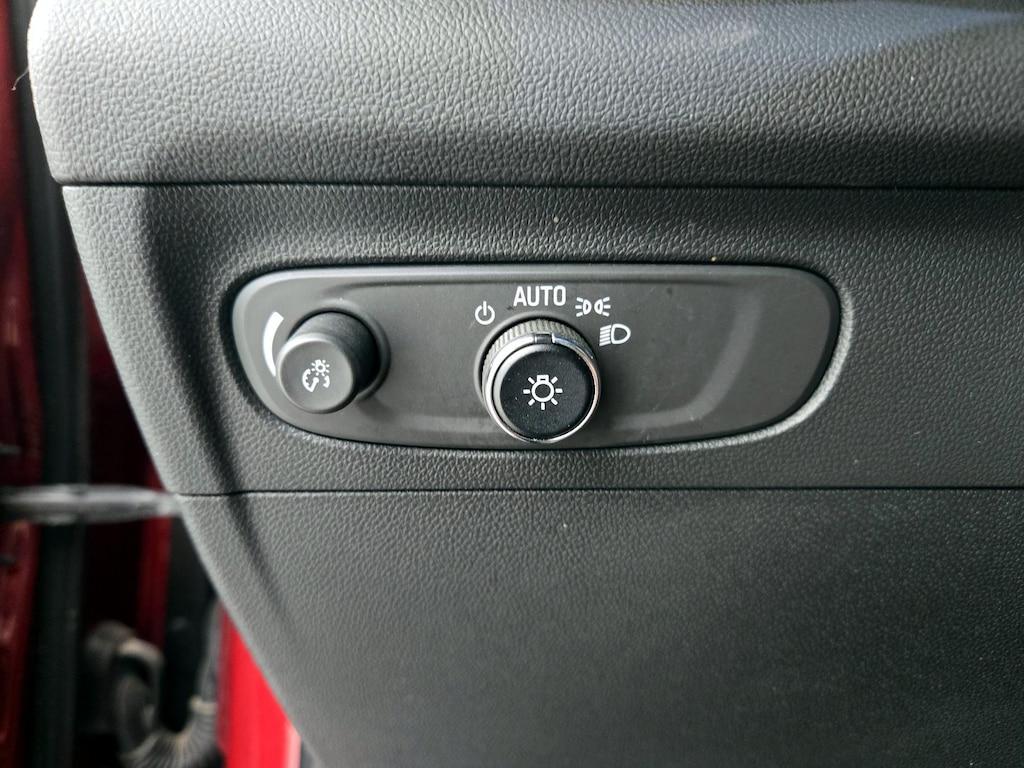 used 2023 Buick Envision car, priced at $20,998