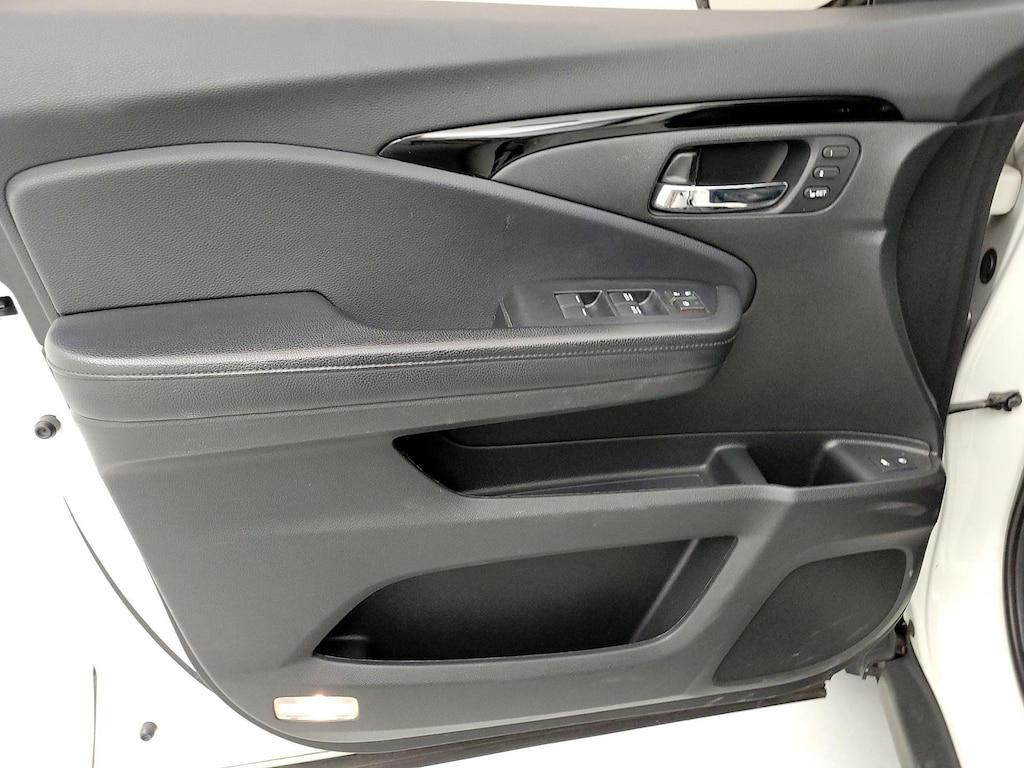 used 2019 Honda Pilot car, priced at $25,998