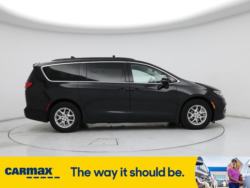 used 2022 Chrysler Pacifica car, priced at $24,998