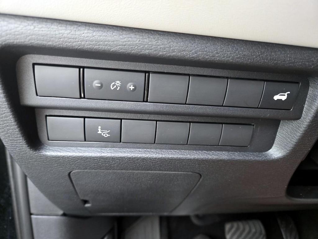 used 2024 Mitsubishi Outlander car, priced at $34,998