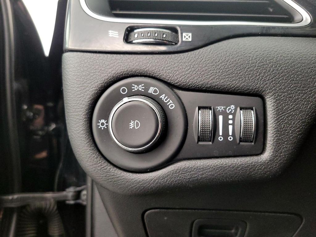 used 2021 Jeep Cherokee car, priced at $23,998