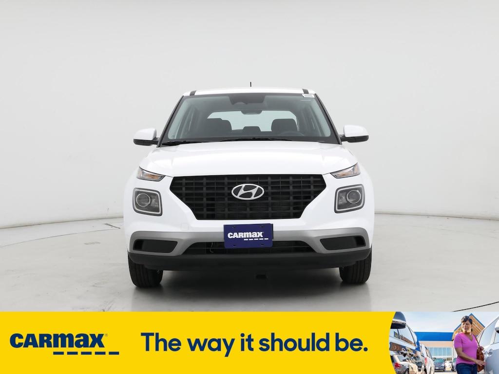 used 2025 Hyundai Venue car, priced at $22,998