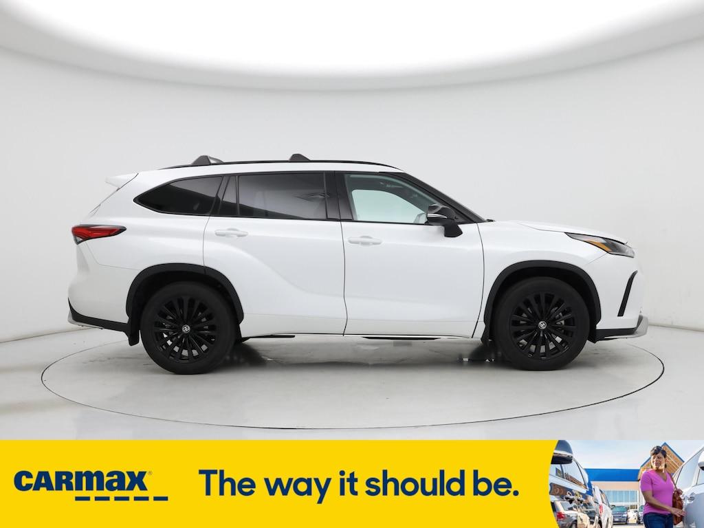 used 2023 Toyota Highlander car, priced at $42,998
