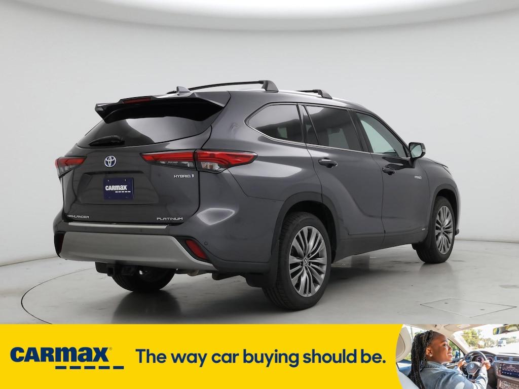 used 2021 Toyota Highlander Hybrid car, priced at $33,998