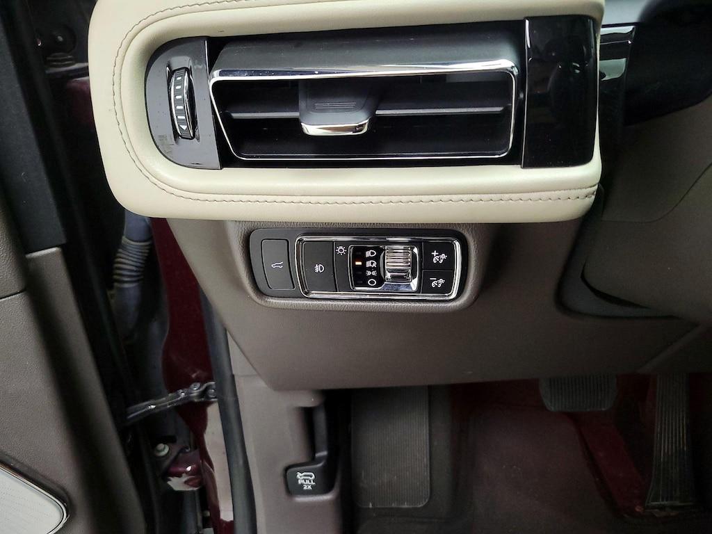 used 2020 Lincoln Aviator car, priced at $39,998