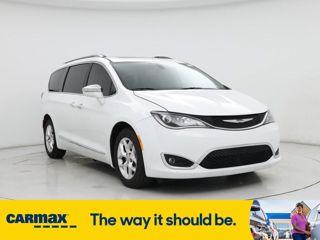 used 2020 Chrysler Pacifica car, priced at $23,998