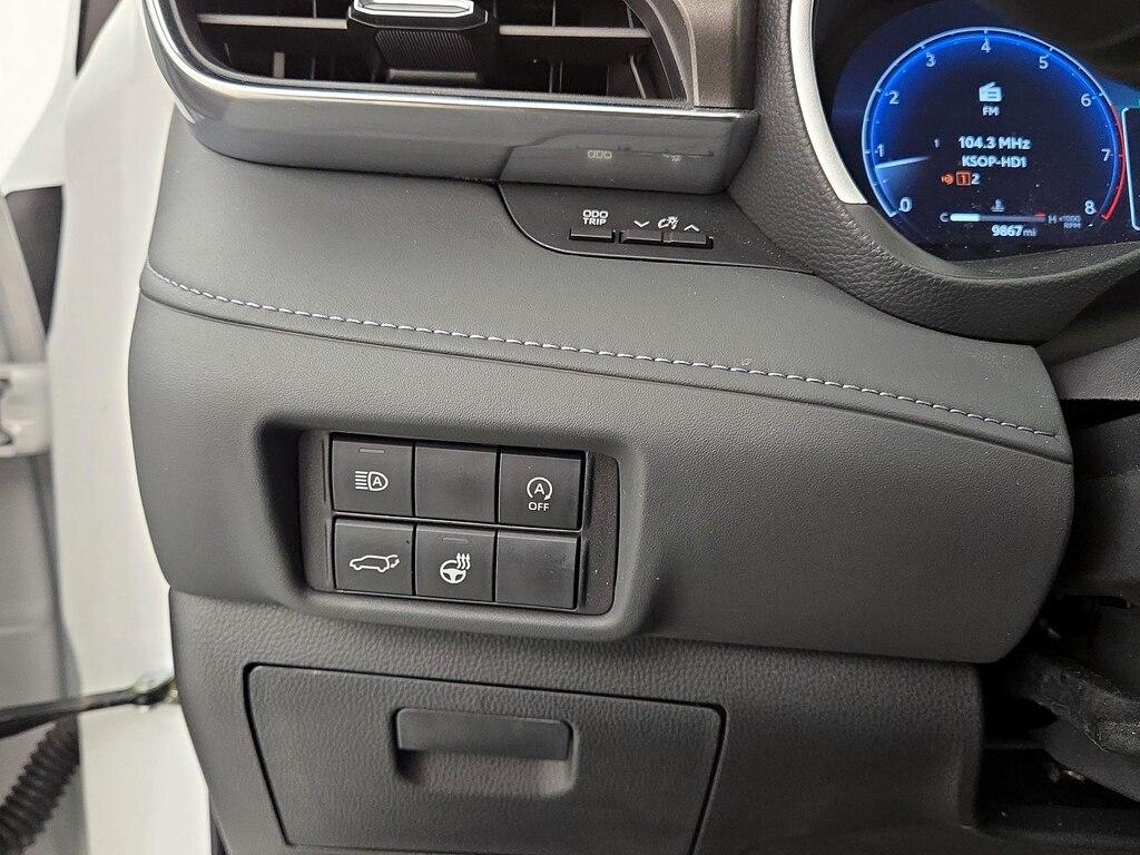 used 2023 Toyota Highlander car, priced at $45,998