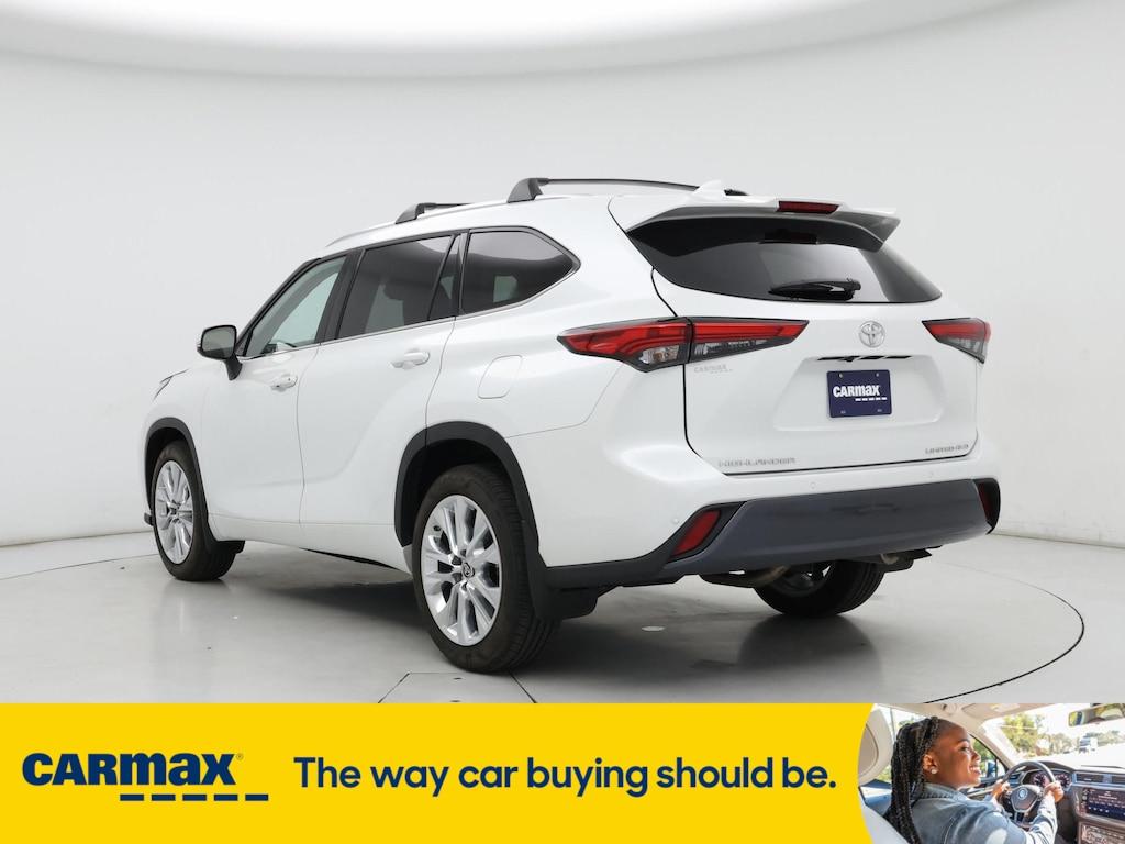 used 2023 Toyota Highlander car, priced at $48,998