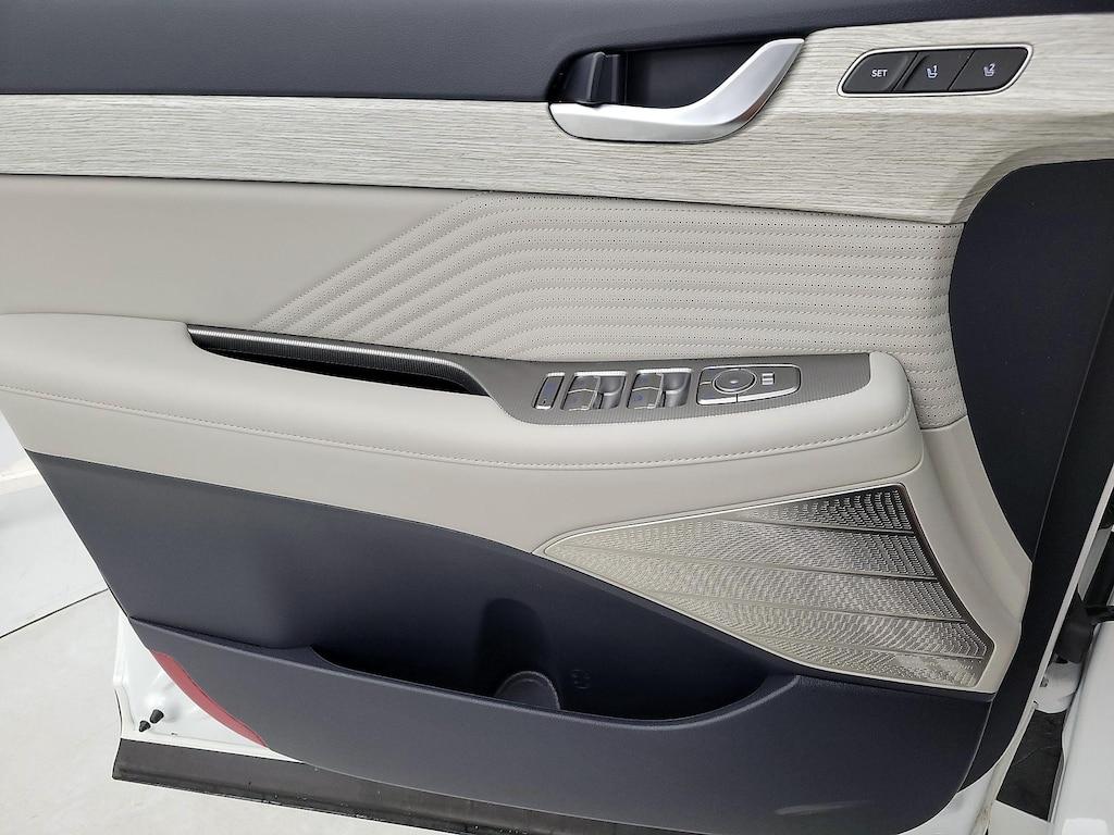 used 2025 Hyundai Palisade car, priced at $53,998