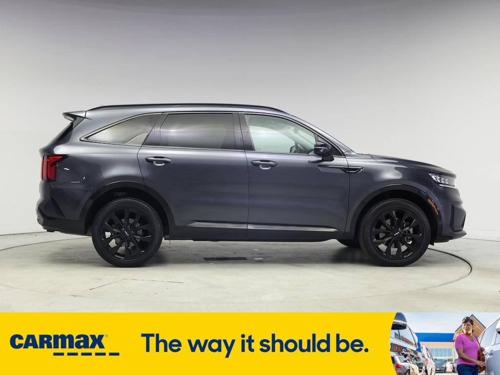 used 2022 Kia Sorento car, priced at $32,998