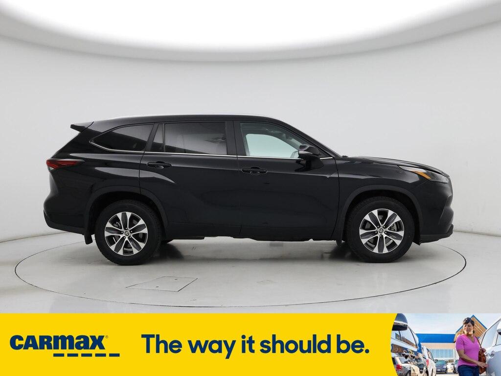 used 2024 Toyota Highlander car, priced at $38,998