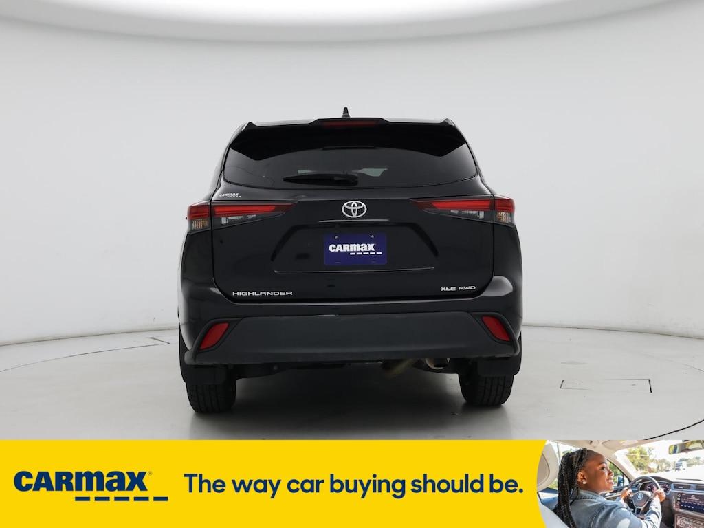 used 2024 Toyota Highlander car, priced at $38,998