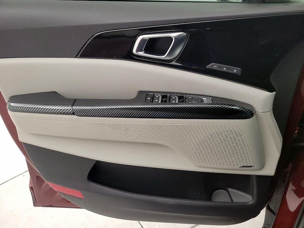 used 2022 Kia Carnival car, priced at $41,998