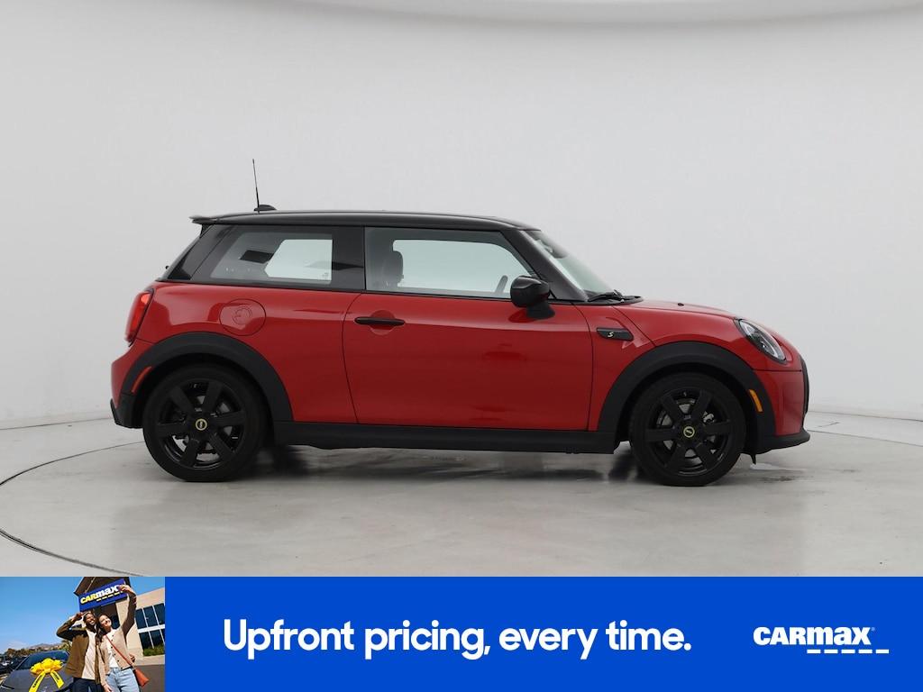 used 2022 MINI SE Hardtop car, priced at $19,998