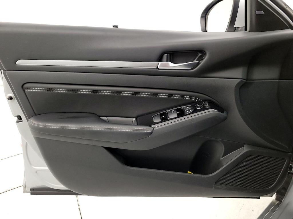 used 2022 Nissan Altima car, priced at $23,998