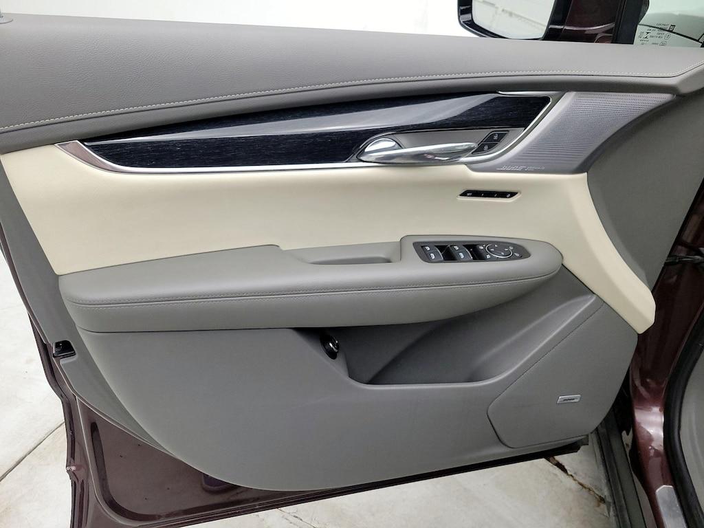 used 2023 Cadillac XT6 car, priced at $36,998