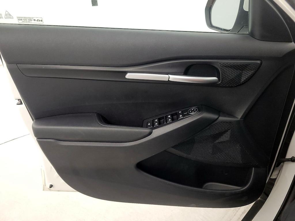 used 2023 Kia Seltos car, priced at $22,998