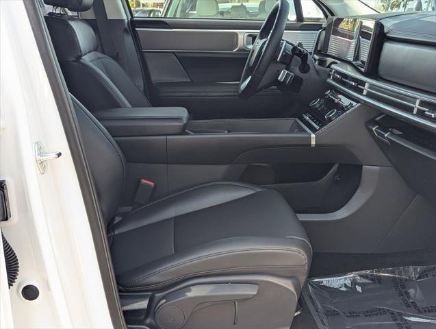 new 2025 Hyundai Santa Fe car, priced at $39,625