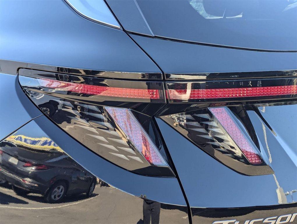 new 2025 Hyundai TUCSON Hybrid car, priced at $38,245