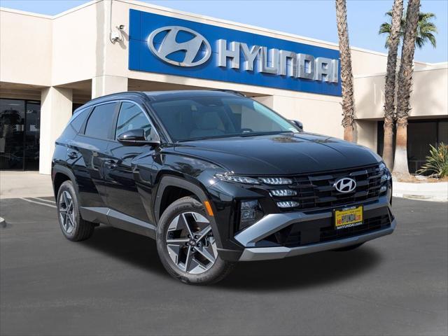 new 2025 Hyundai TUCSON Hybrid car, priced at $38,420
