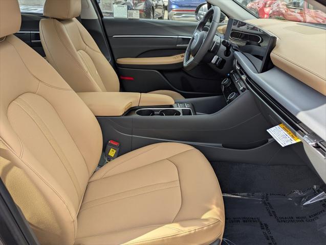 new 2025 Hyundai Sonata Hybrid car, priced at $39,385