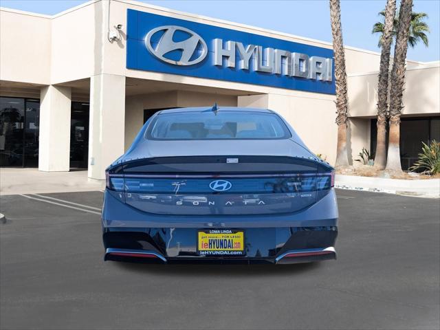 new 2025 Hyundai Sonata Hybrid car, priced at $32,690