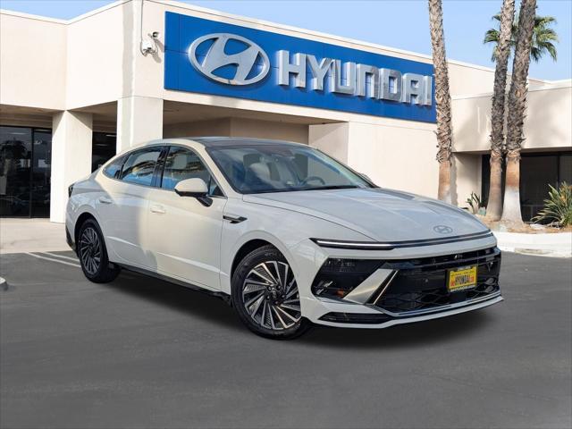 new 2025 Hyundai Sonata Hybrid car, priced at $39,850