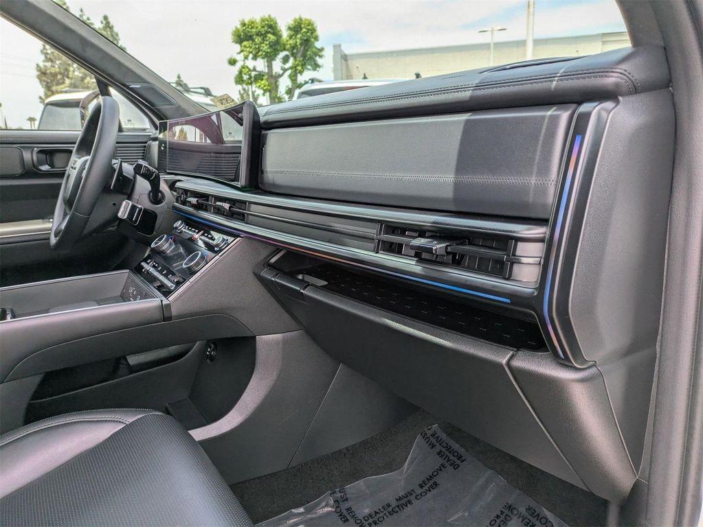 new 2025 Hyundai SANTA FE HEV car, priced at $52,554