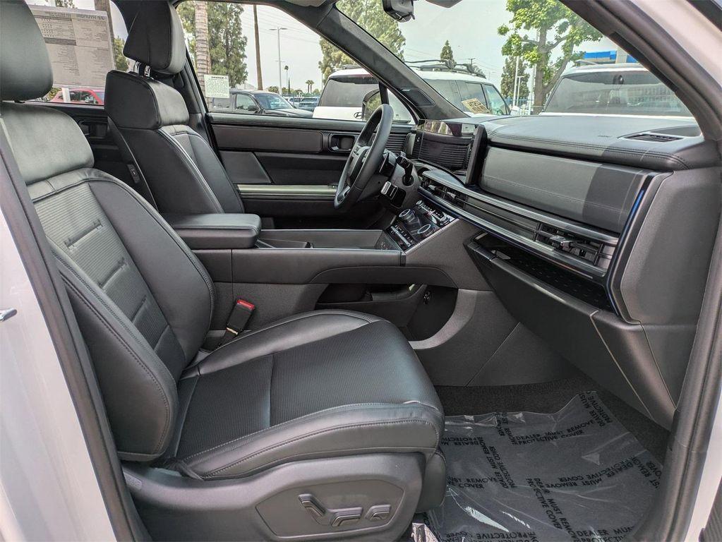 new 2025 Hyundai SANTA FE HEV car, priced at $52,554