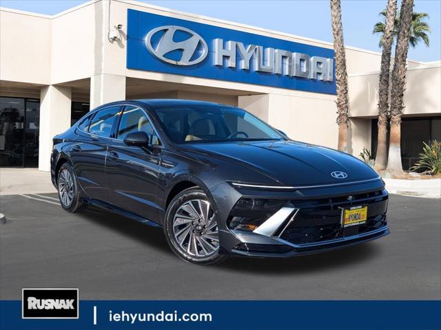 new 2025 Hyundai Sonata Hybrid car, priced at $39,135